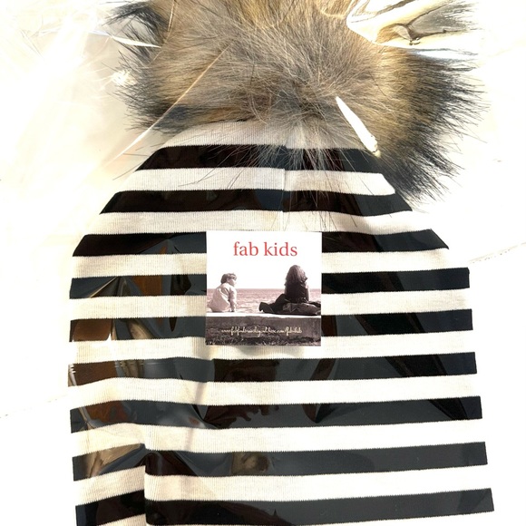 NWT Child Infant Striped Beanie Hat with Fur Pom Pom - Picture 2 of 10